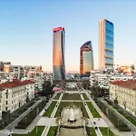 City Life View Apartment With Terrace R&R