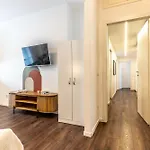 Stayeasy Cavalcanti - 3 Bedrooms, 2 Baths - Central Station