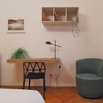 Joivy Spacious Family Apartment