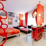 Appartamento Rosso A Milano, Vicino Allo Ieo