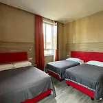 Hotel Midway