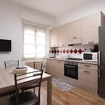 Bonomelli Home Con Posto Auto Fondazione Prada