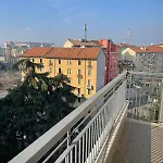 Luminoso Appartamento Vista San Siro