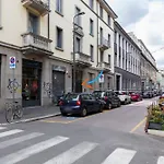Titty House - Crocetta