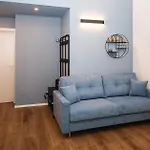 Central Charm Apartment