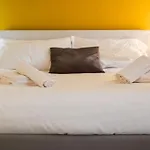 Centrale\'S Nest - Elegant Apt Close To Central Station
