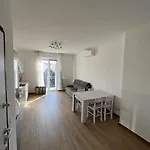 Paul\'S House Famagosta Apartment