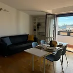 Appartamento Isola- Attico Con Balcone