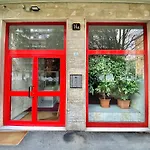 Famagosta Home, Navigli Style, Accanto A Metropolitana M2 Verde, Confortevole E Spazioso Per Gruppi O Famiglie