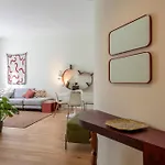 110Mq Santa Sofia Apartment, In The Center Of Milan, 10 Min Walk From Duomo