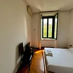 Design Apartment In City Center