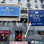 Hotel Midway