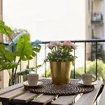 8 Min Dalla Metro Casa Elegante Con Netflix E Wifi