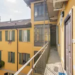 Design And Comfort In Isola In The Heart Of Milan
