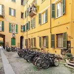 Design And Comfort In Isola In The Heart Of Milan
