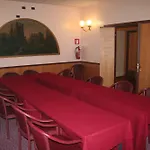 Albert Hotel