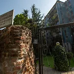 Apartment Bocconi 1