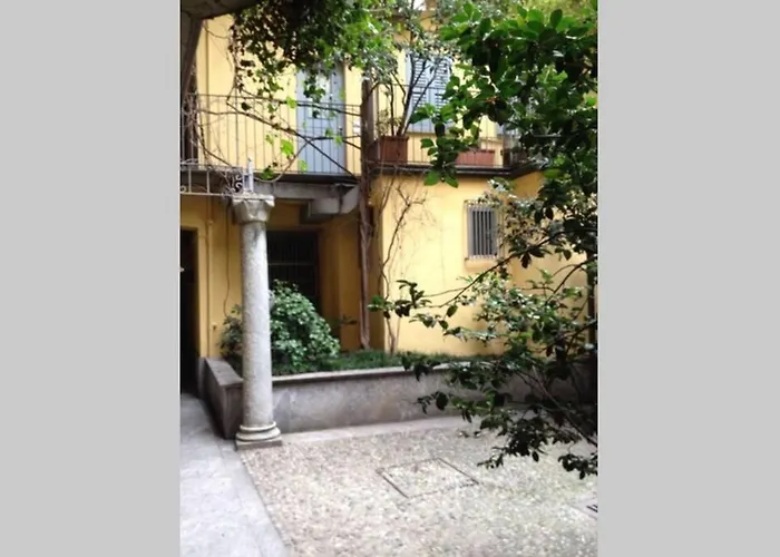 Milano Cairoli - 5 min from Duomo