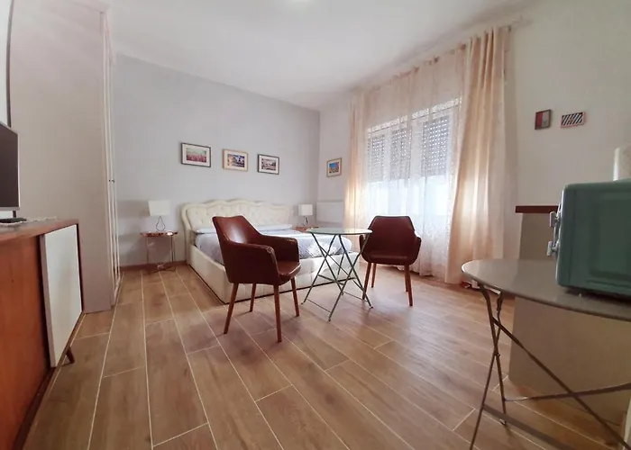 Angela\'S Apartment
