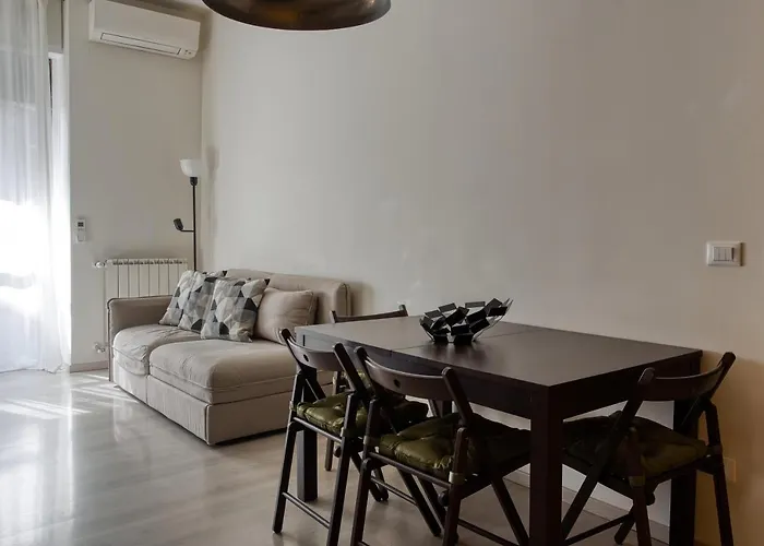 Joivy Vibrant 2Bed Apt With Balcony