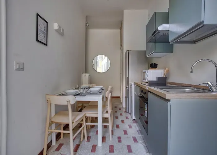 Joivy Mauri - Cosy Flats Near The Duomo