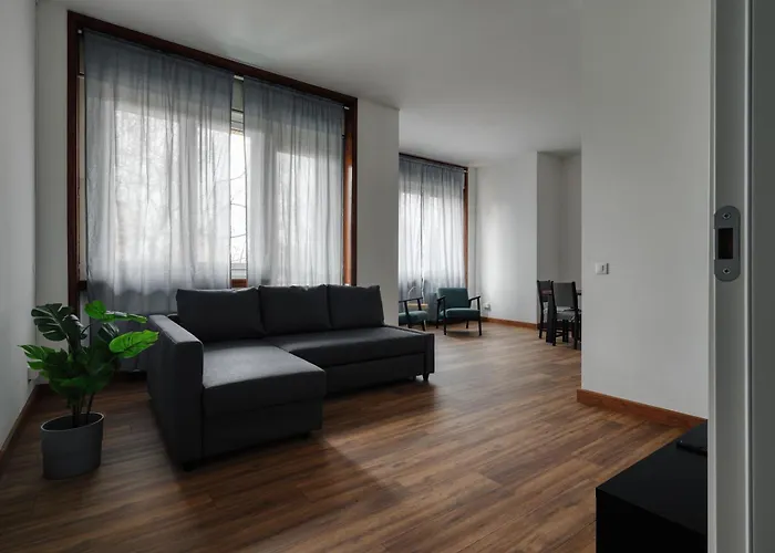 Joivy Chic 3-Bed Flat Near Colonne Di San Lorenzo