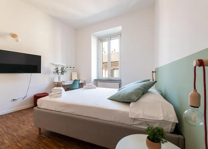Via Custodi Nest - Chic & Cosy
