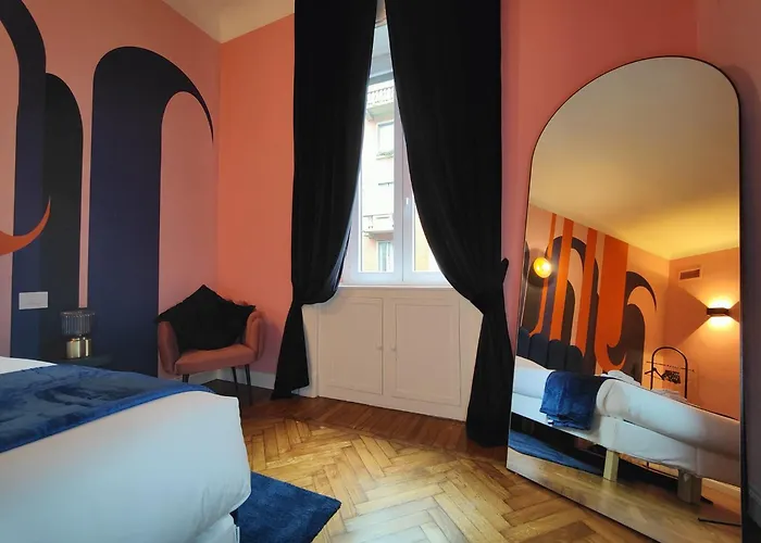 Luxury Apartment 2 Bedrooms And 2 Baths In Milan Downtown With Ac, Wifi, Subway Aiport Conneted