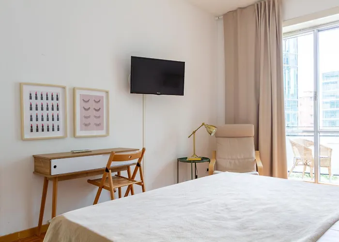 Palazzo Lombardia - Central Station - Bighome