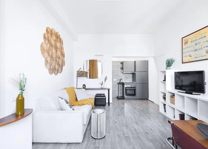 Easylife - Studio Moderno E Luminoso In Repubblica