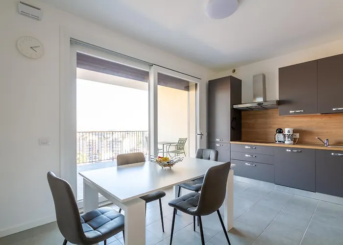 City View Apartment 15 Min From Duomo