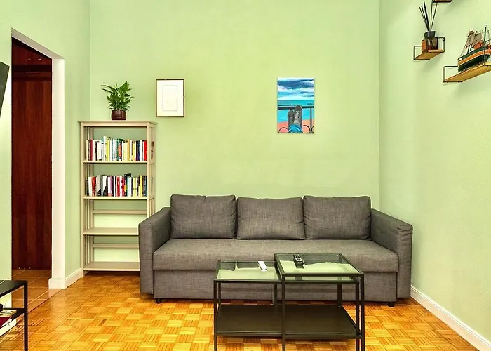 Cozy One-Bedroom Apartment In Milan