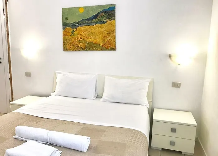 Tarra Rooms