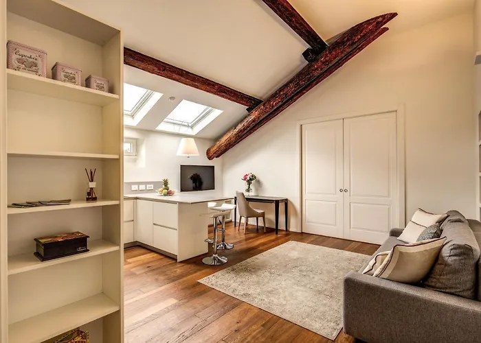 Luxurious Apartment In Milan