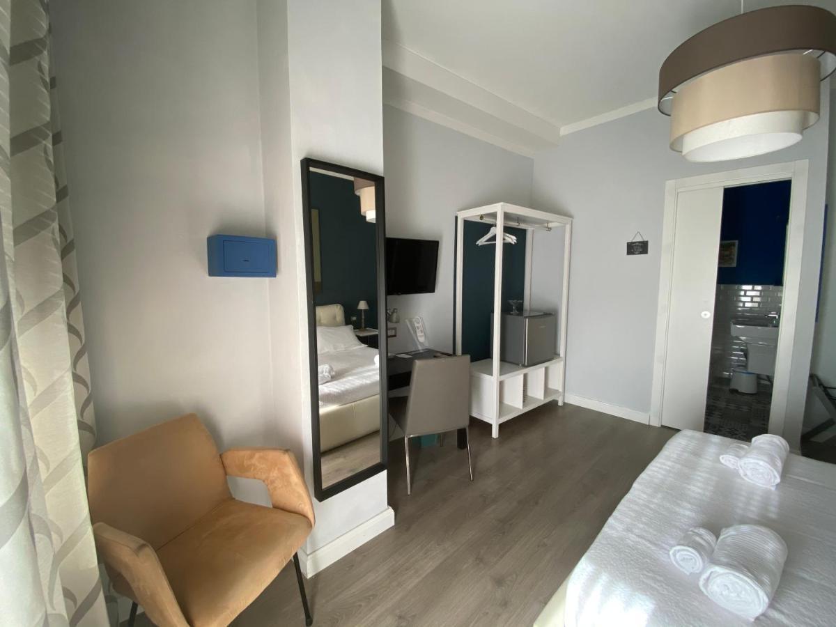 Corso Italia Gjestgiverier Milano