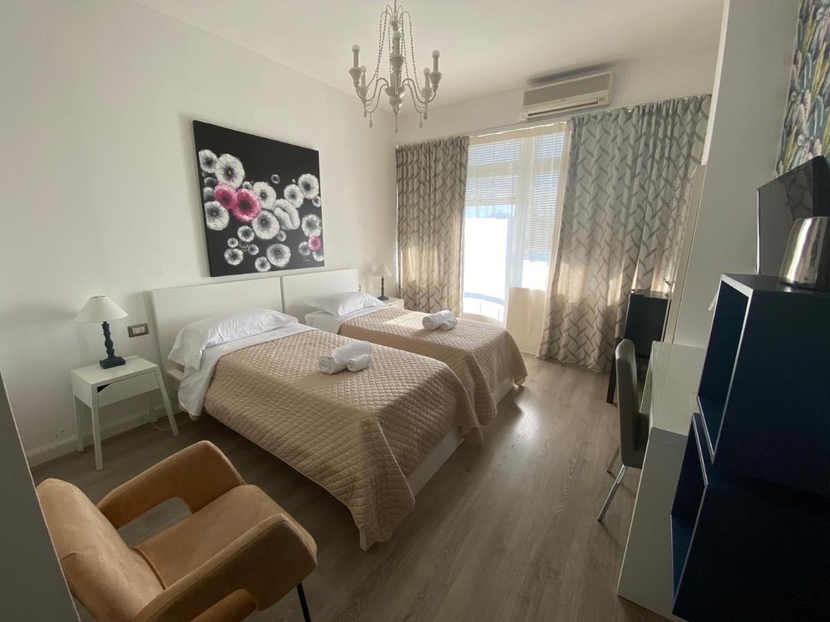 Corso Italia Gjestgiverier 2*