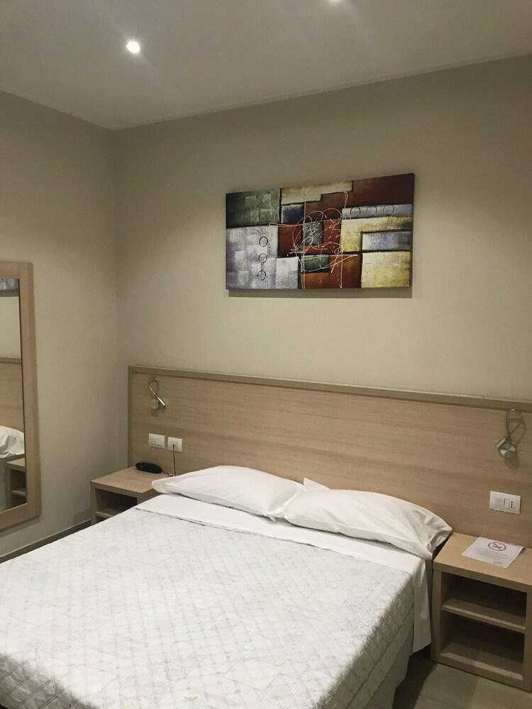 Hotel San Biagio *