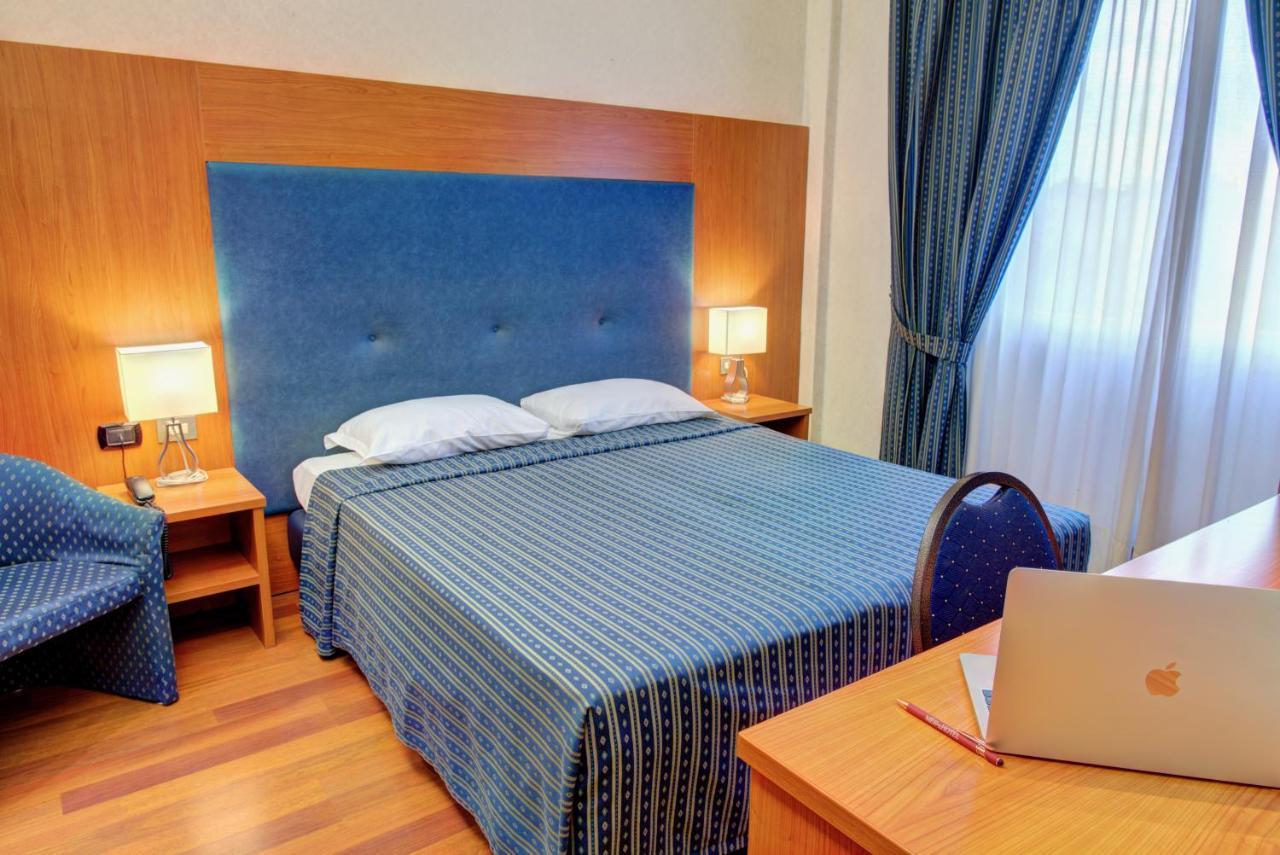 Hotell Mec 3*