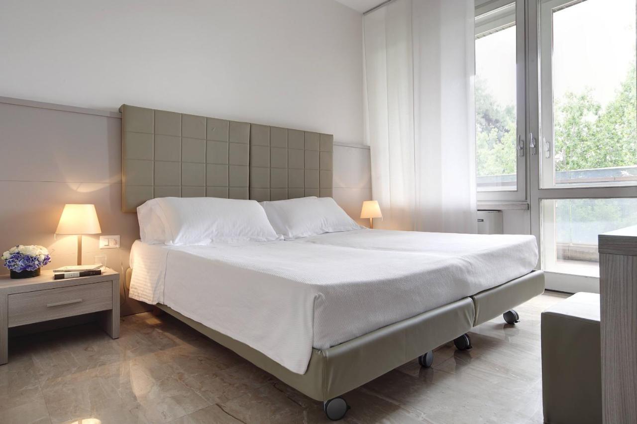 Contempora - Elvezia 8 - E22 Milano