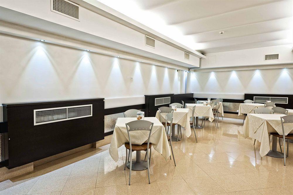 Ibis Styles Centro 3* Milano
