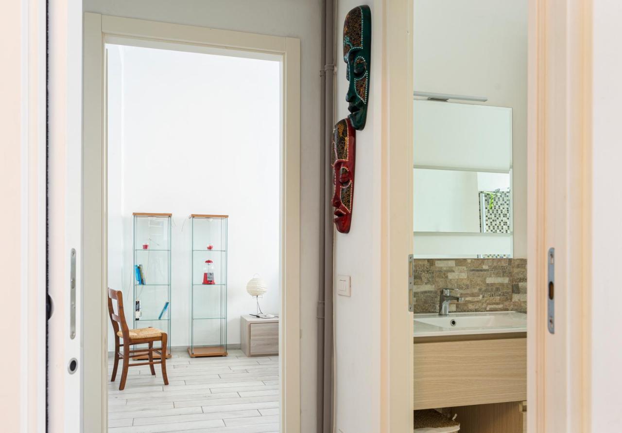 Apartment Spacious Retreat Steps From Lambrate Metro- Via Pacini