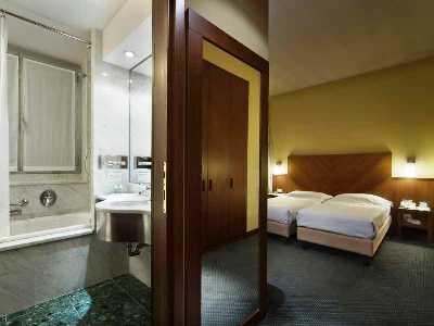 Unahotels Mediterraneo 4* Milano