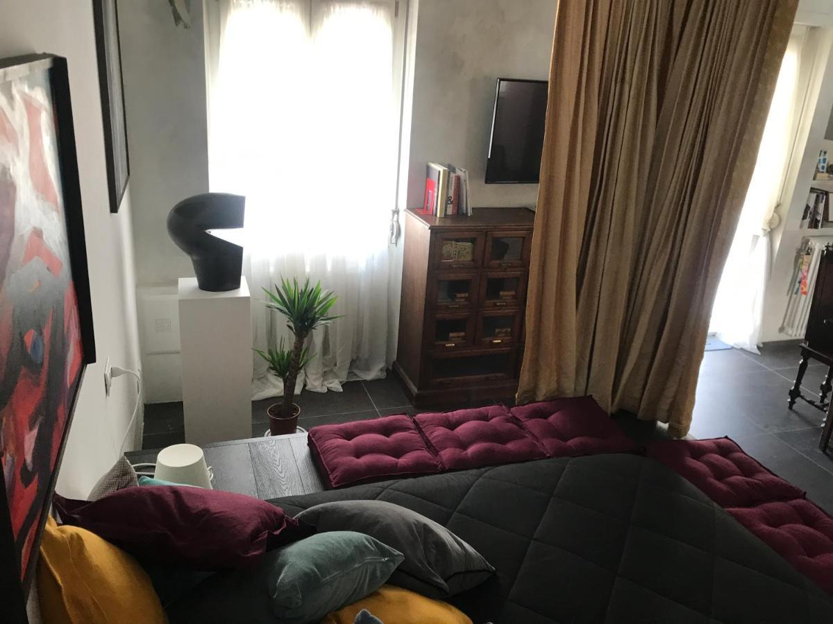 Apartment 17 *