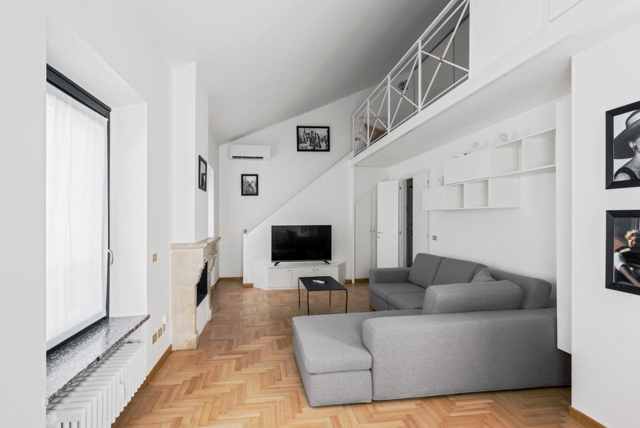 Living Brera, A Unique Experience - Vicolo Fiori Apartment Milan
