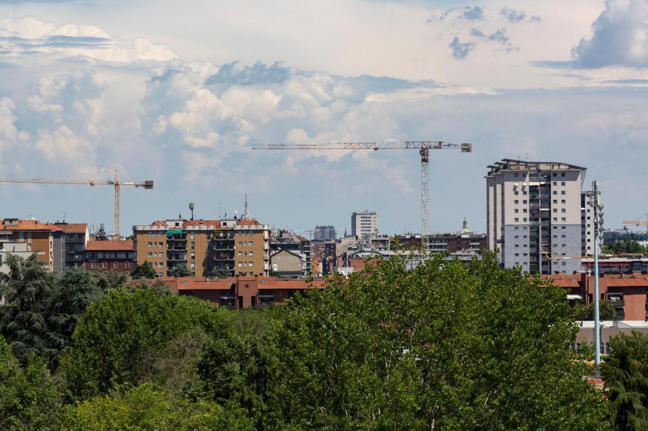 Apartment House San Cristoforo M4 Milan