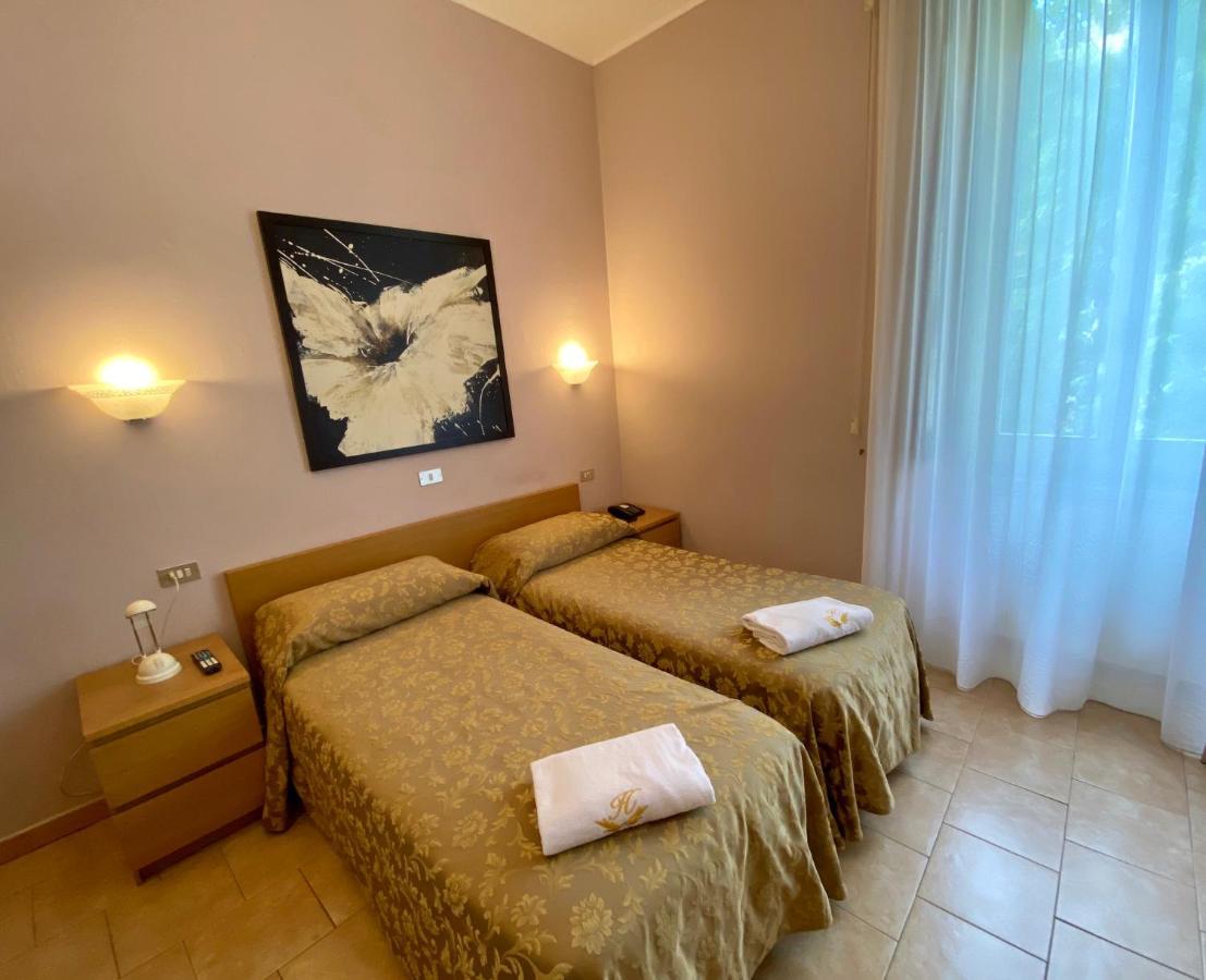 Hotel Atena 2*