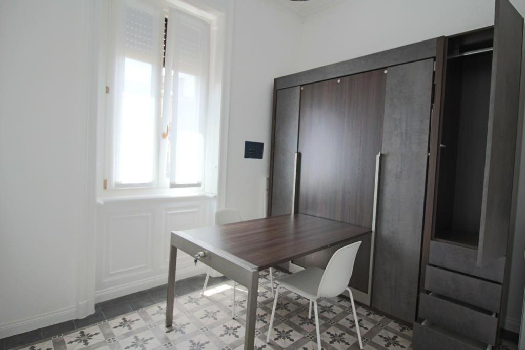 Lacaralele1 Appartamento Milano
