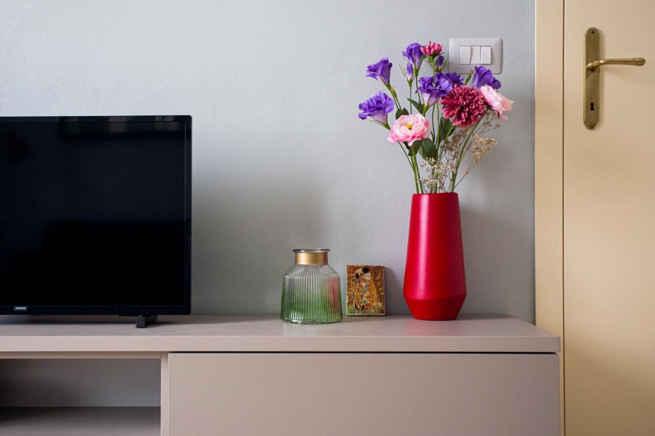 Your Nest In - Via Cantoni Apartment Milan