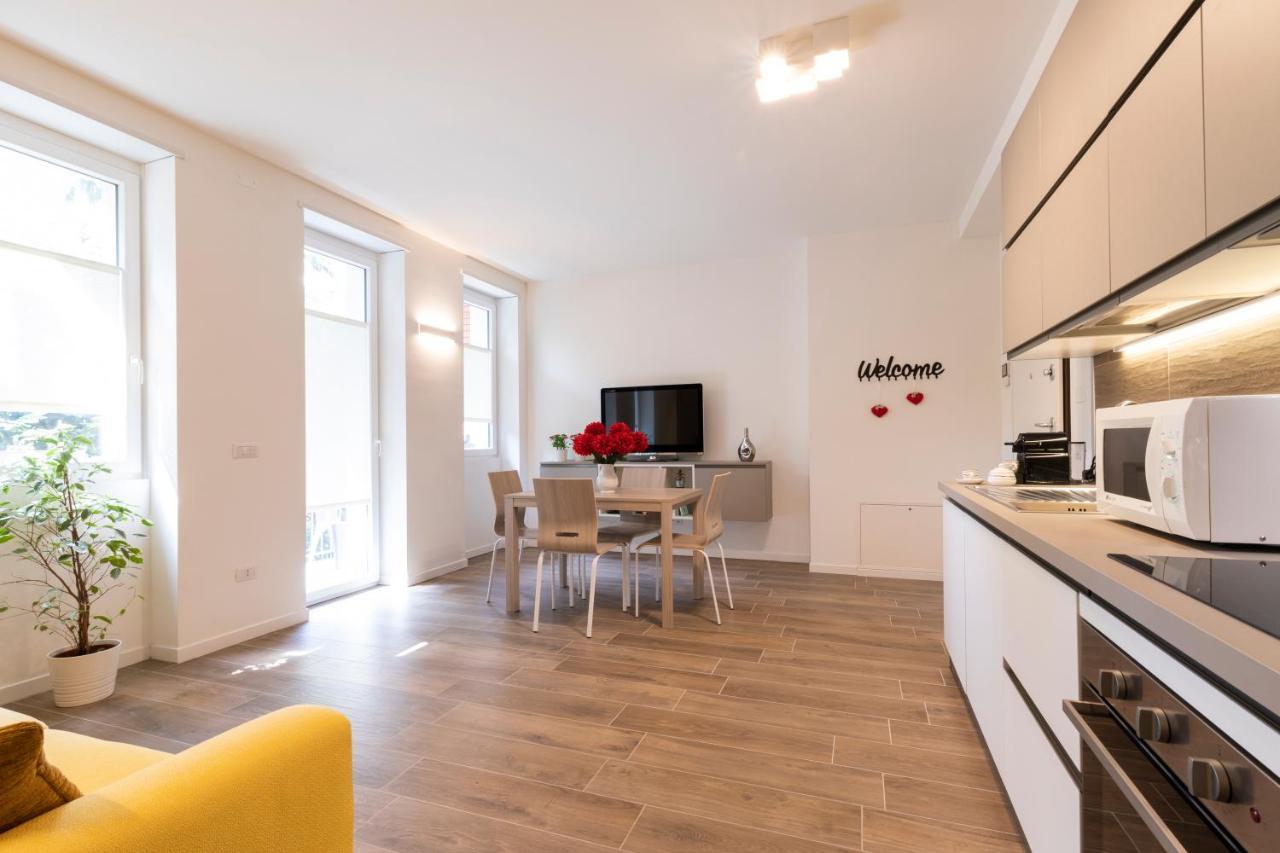 West - Modern And Comfortable Milano