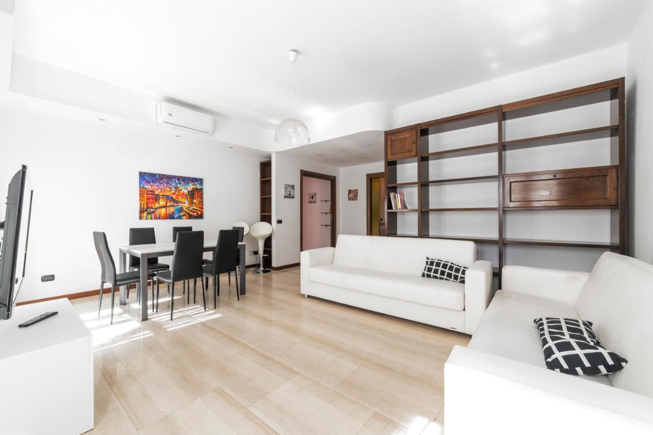 Lejlighed Cenisio M5 Lovely - With Balcony! Milano